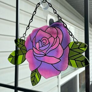 ⚠️ Last Call ⚠️ 🌹 Rose Stained Glass Hanging 🌹